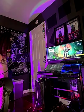 Snapshot of BlaizeyBBy chatting on 19, 12, 2025 BlaizeyBBy online show from 19, 12, 2025