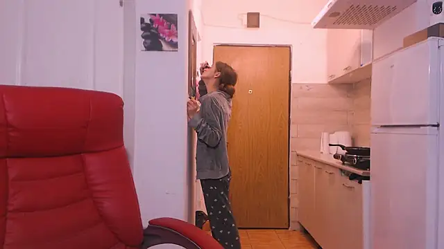 Snapshot of simyhvn chatting on 2, 12, 2025 simyhvn online show from 2, 12, 2025