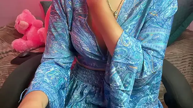 Snapshot of Queen_Angelena chatting on 2, 5, 2026 Queen Angelena online show from 2, 5, 2026