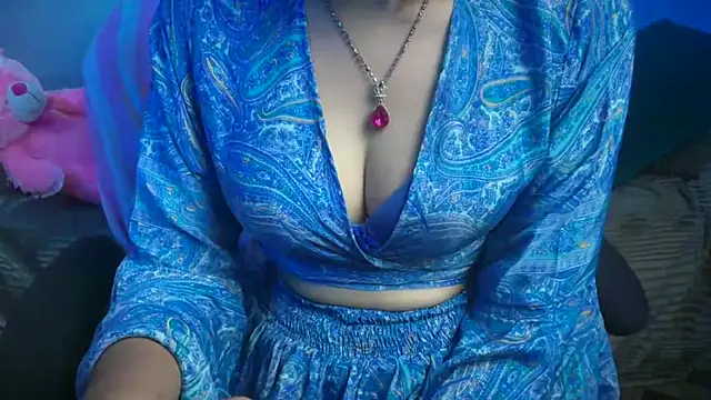 Queen Angelena online show from 3, 5, 2026