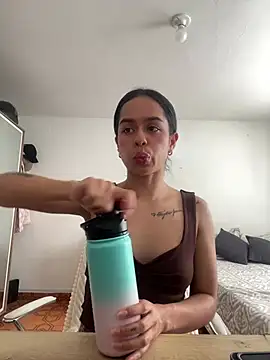 xlovelygirlx online show from 12, 1, 2025