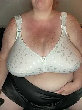 Snapshot of niknak_bbw@xh chatting on 24, 5, 2026 niknak bbwxh online show from 24, 5, 2026