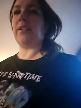 Canadian BBW online show from 13, 1, 2025