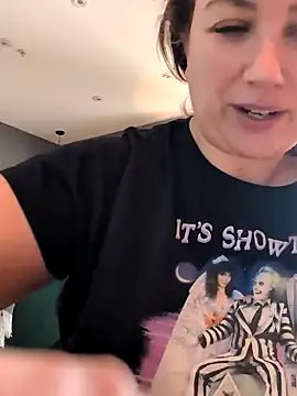 Canadian BBW online show from 28, 1, 2025