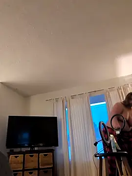 Canadian BBW online show from 1, 2, 2026