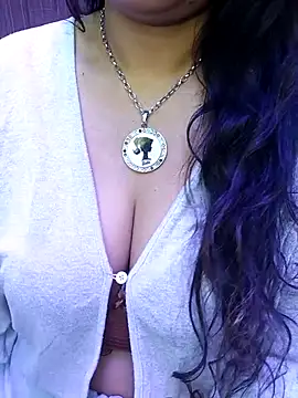 Snapshot of indian_passion chatting on 5, 4, 2026 indian passion online show from 5, 4, 2026