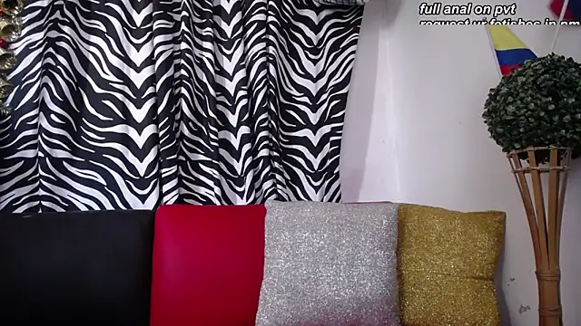 mia beatles online show from 7, 10, 2025