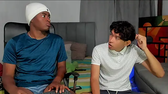 Snapshot of CrissBrownxxx chatting on 23, 4, 2026 CrissBrownxxx online show from 23, 4, 2026
