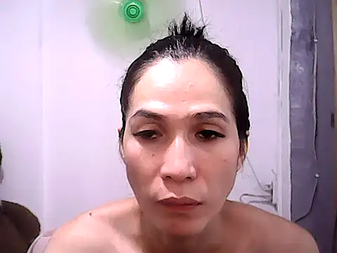 Snapshot of BigDickTrans chatting on 13, 11, 2025 BigDickTrans online show from 13, 11, 2025