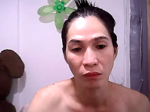Snapshot of BigDickTrans chatting on 16, 11, 2025 BigDickTrans online show from 16, 11, 2025
