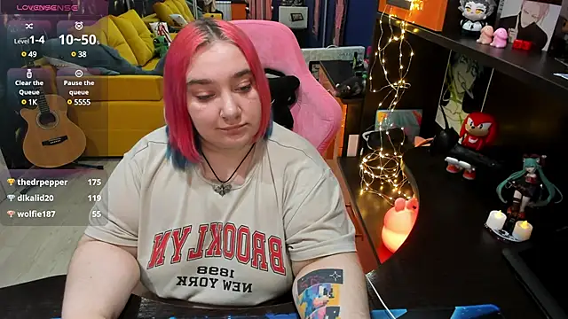 Softie Sofy online show from 23, 1, 2025