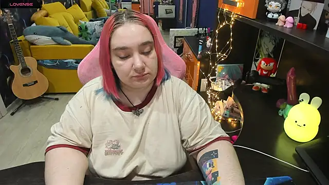 Softie Sofy online show from 13, 2, 2025