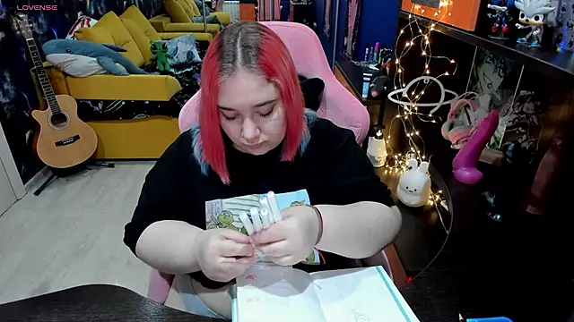 Softie Sofy online show from 20, 3, 2025