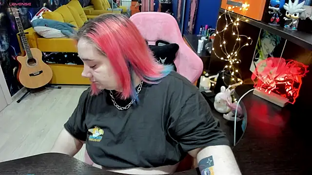 Softie Sofy online show from 22, 3, 2025