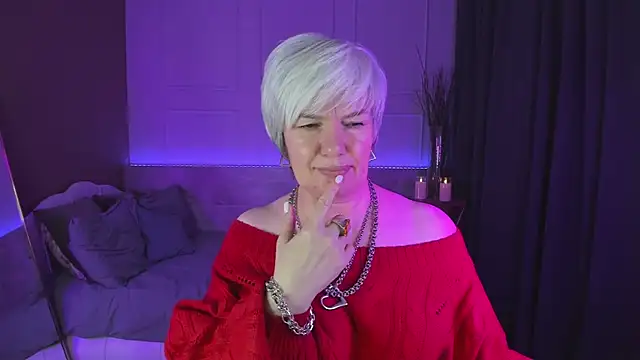 Snapshot of CarmenSoft chatting on 5, 12, 2024 CarmenSoft online show from 5, 12, 2024