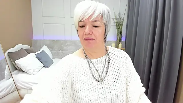 Snapshot of CarmenSoft chatting on 9, 12, 2024 CarmenSoft online show from 9, 12, 2024