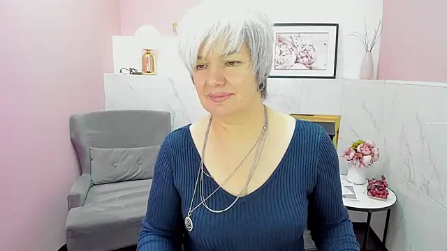 Snapshot of CarmenSoft chatting on 11, 12, 2024 CarmenSoft online show from 11, 12, 2024
