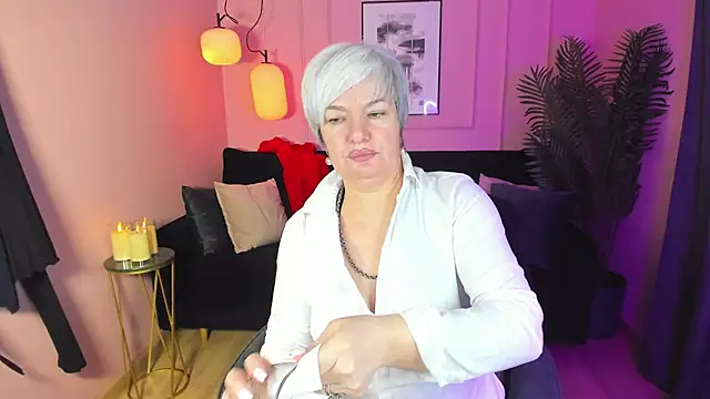 Snapshot of CarmenSoft chatting on 22, 2, 2025 CarmenSoft online show from 22, 2, 2025