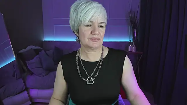Snapshot of CarmenSoft chatting on 23, 2, 2025 CarmenSoft online show from 23, 2, 2025