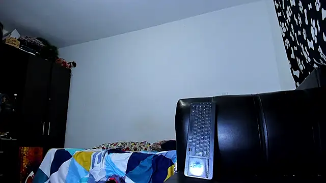 ares sexxx online show from 6, 11, 2025