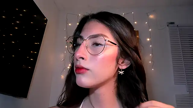 valeria gonzales  online show from 11, 1, 2025