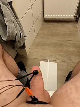 Norbi0803 online show from 2, 1, 2025