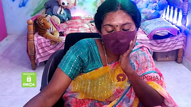 Snapshot of Novapol chatting on 6, 1, 2025 Novapol online show from 6, 1, 2025