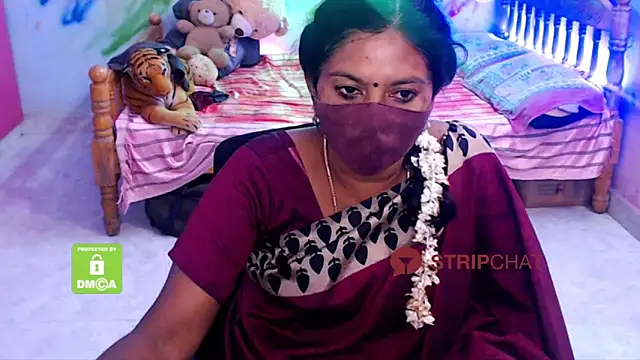 Snapshot of Novapol chatting on 7, 1, 2025 Novapol online show from 7, 1, 2025