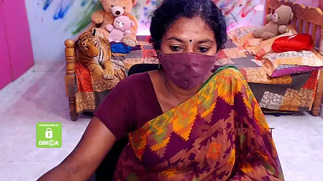 Snapshot of Novapol chatting on 4, 3, 2025 Novapol online show from 4, 3, 2025