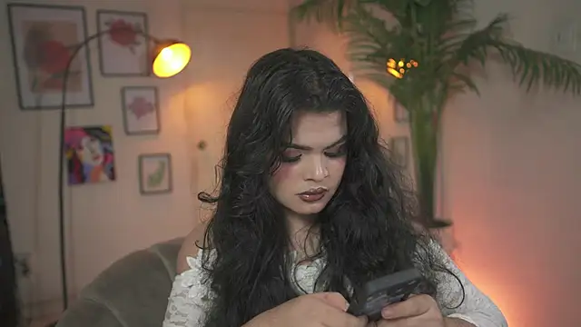 Snapshot of artechloe chatting on 29, 11, 2025 artechloe online show from 29, 11, 2025