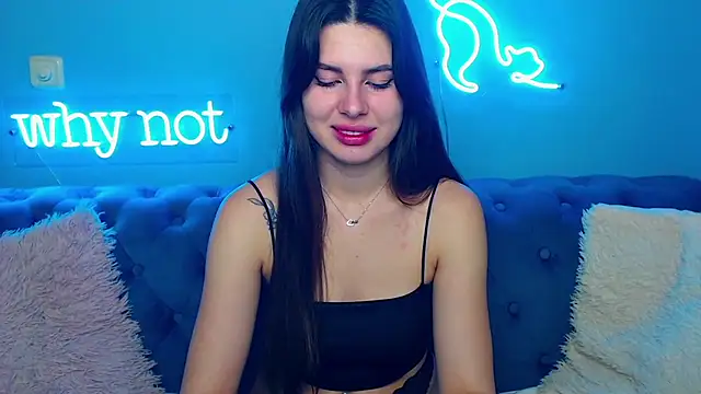 Snapshot of ViollinaLove chatting on 7, 11, 2025 ViollinaLove online show from 7, 11, 2025