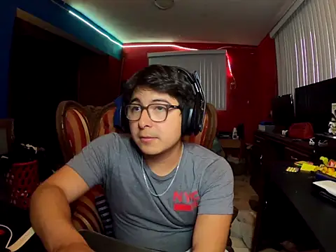 Snapshot of Nathanroberts111 chatting on 19, 12, 2025 Nathanroberts111 online show from 19, 12, 2025