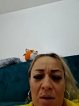 Snapshot of Ruxy42ETT chatting on 16, 2, 2025 Ruxy42ETT online show from 16, 2, 2025