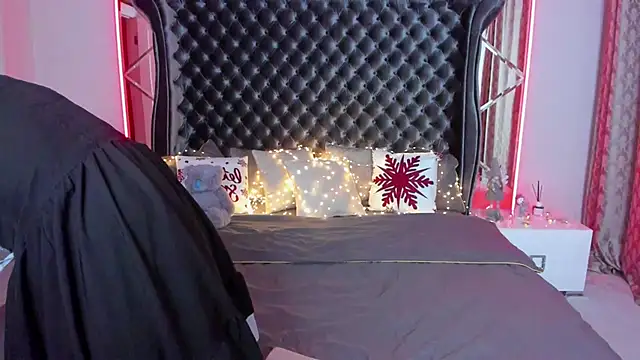 Rebecca Diamond online show from 23, 12, 2025