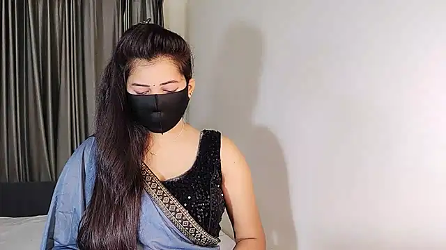 YourLovelyQueen online show from 27, 12, 2024