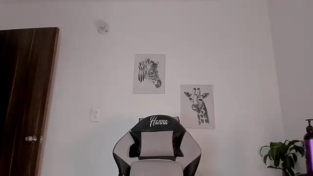 Hanna Risso online show from 24, 11, 2025