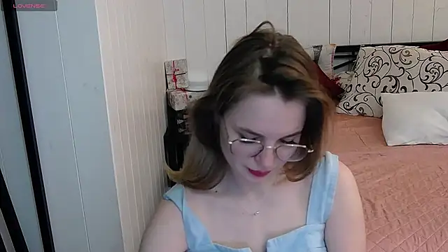 Snapshot of CindyJonson chatting on 9, 3, 2025 CindyJonson online show from 9, 3, 2025