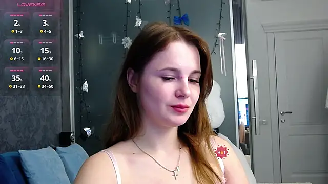 Snapshot of CindyJonson chatting on 4, 10, 2025 CindyJonson online show from 4, 10, 2025