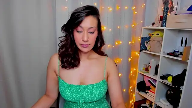 Snapshot of FieryHeart chatting on 23, 6, 2026 FieryHeart online show from 23, 6, 2026