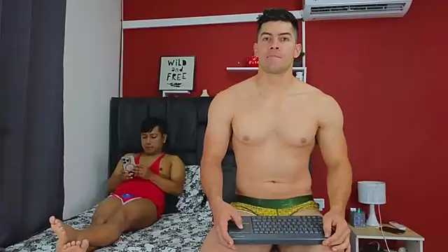 Snapshot of FelipeAndMarcello3 chatting on 27, 1, 2025 FelipeAndMarcello3 online show from 27, 1, 2025