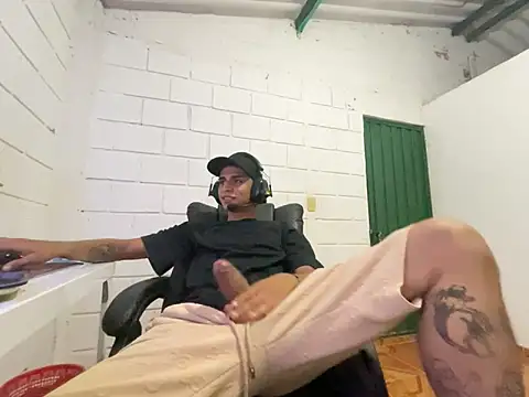 Max TheHorseDick online show from 8, 11, 2025