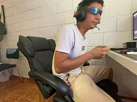 Max TheHorseDick online show from 15, 1, 2026