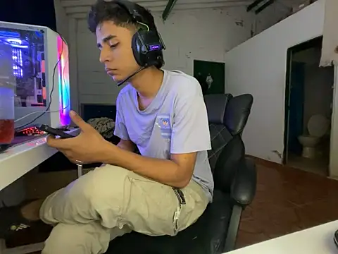 Max TheHorseDick online show from 25, 3, 2026