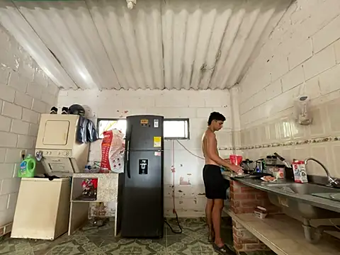 Max TheHorseDick online show from 16, 4, 2026