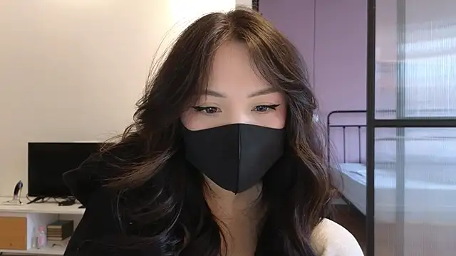 Snapshot of TammiLou chatting on 17, 2, 2025 TammiLou online show from 17, 2, 2025