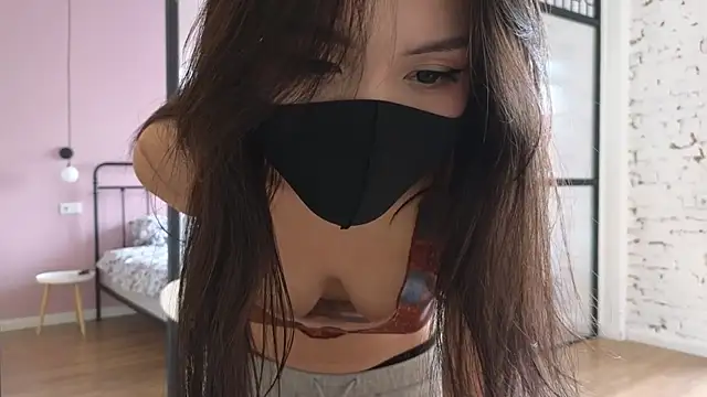 Snapshot of TammiLou chatting on 24, 2, 2025 TammiLou online show from 24, 2, 2025