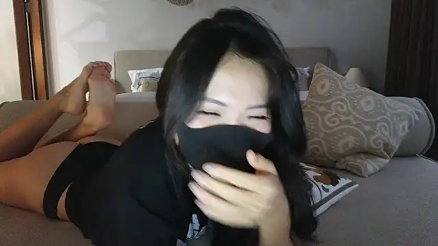 Snapshot of TammiLou chatting on 28, 2, 2025 TammiLou online show from 28, 2, 2025