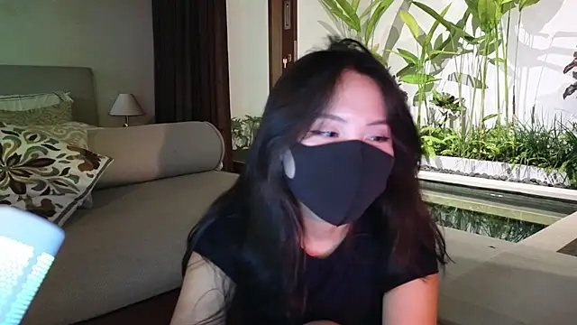 Snapshot of TammiLou chatting on 1, 3, 2025 TammiLou online show from 1, 3, 2025