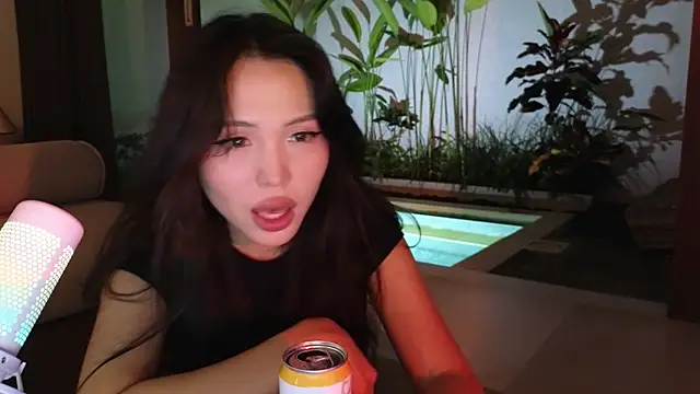 Snapshot of TammiLou chatting on 14, 3, 2025 TammiLou online show from 14, 3, 2025