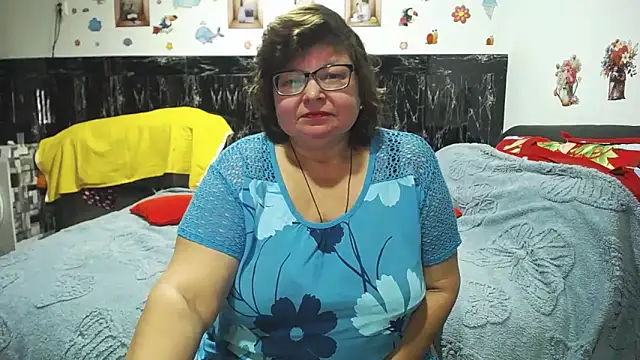 Snapshot of SweetMommaX chatting on 4, 2, 2026 SweetMommaX online show from 4, 2, 2026